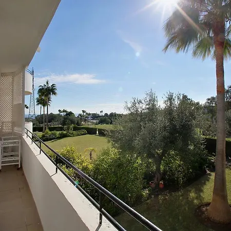 Sunny Golf Apartament *